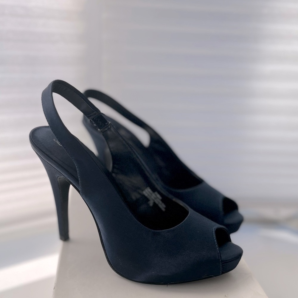 7.5 Navy Satin Heal with front platform. Lulu Townsend